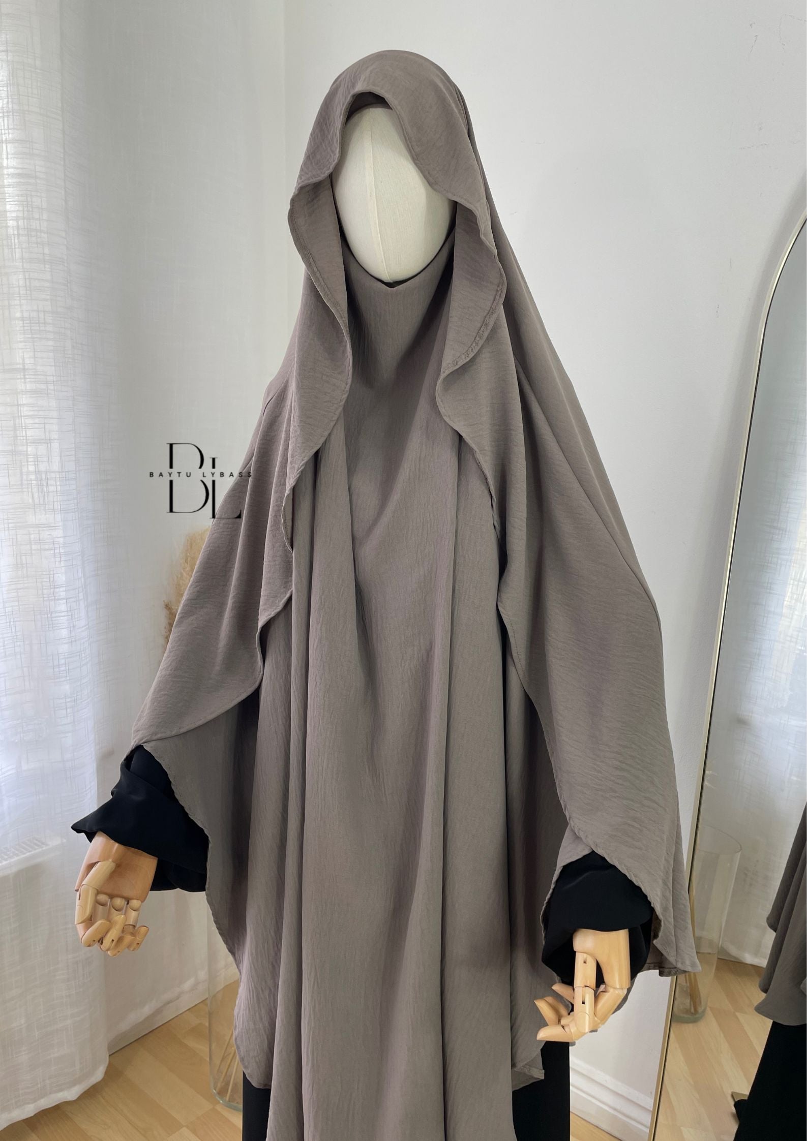 khimar-indonesien-taupe-jazz-baytu-lybass-1