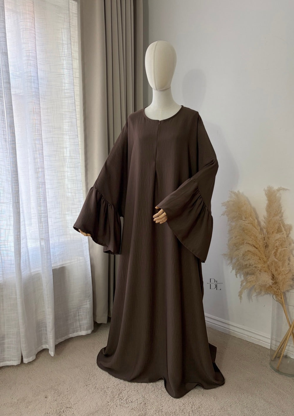 Maïssa Abaya – Premium Nida Butterfly Cut
