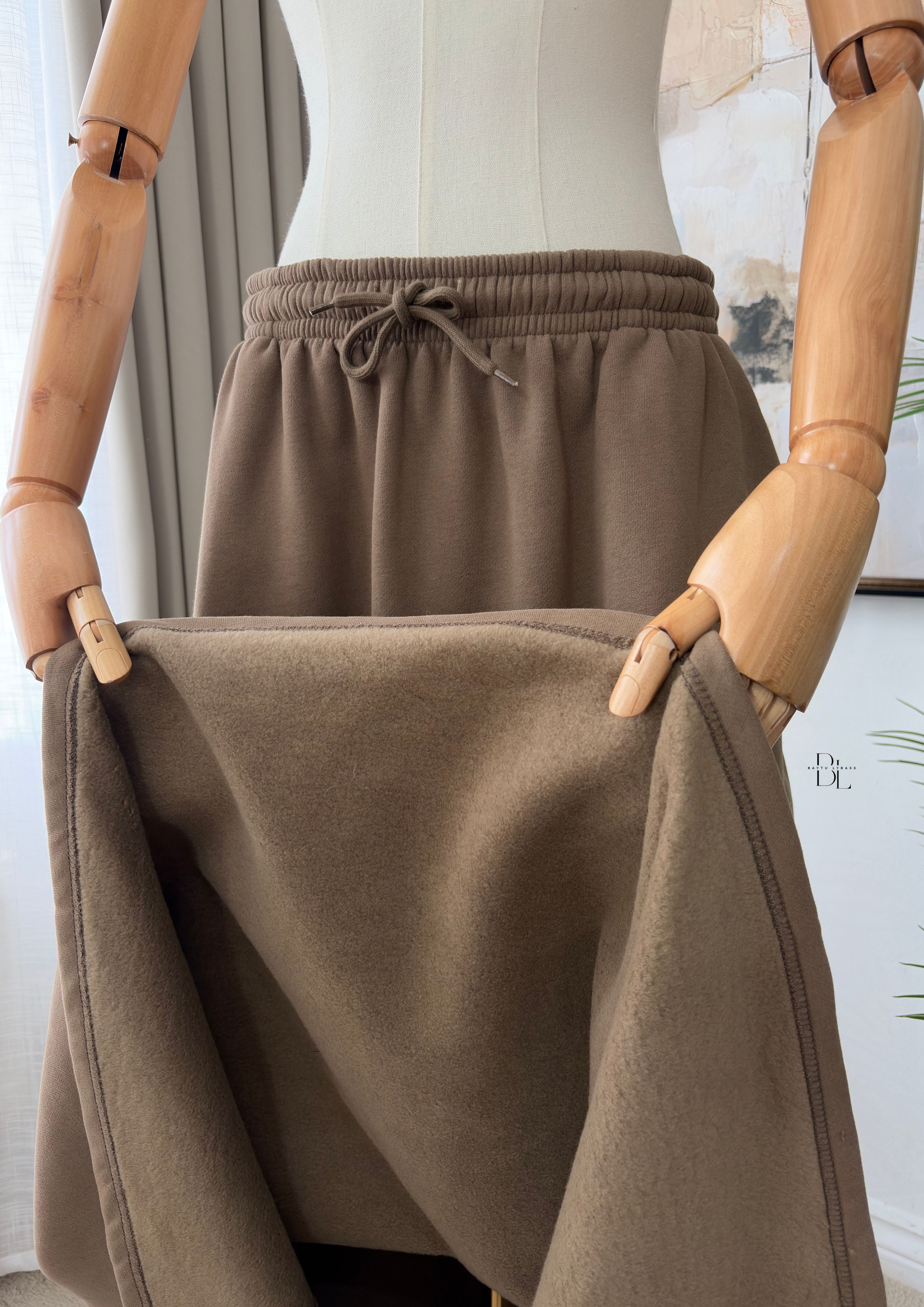 Premium Fleece-Lined A-Line Maxi Skirt – Warm Modest Sportswear