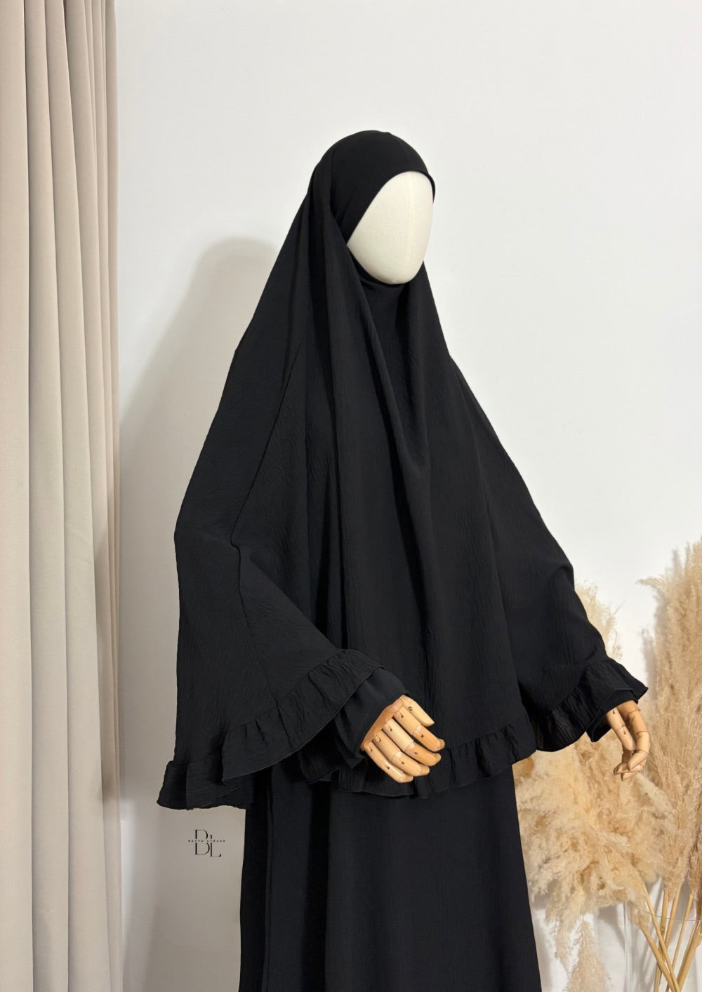 lana-prayer-set-abaya-khimar-for-wormen-black-baytu-lybass-1