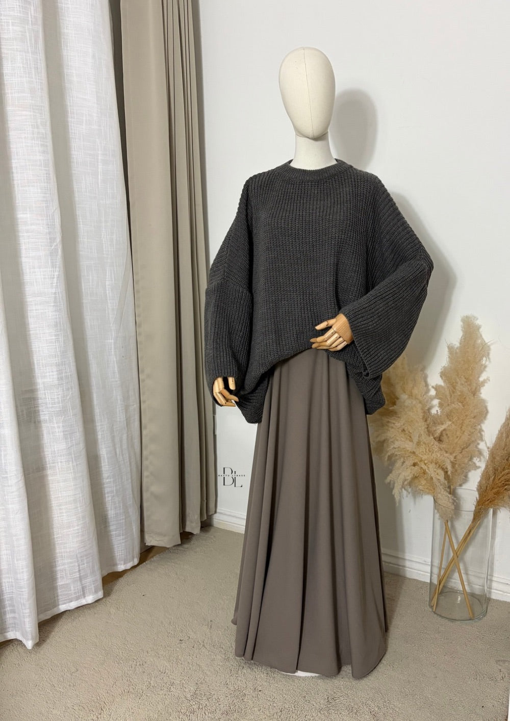oversized-knit-jumper-dark-taupe-baytu-lybass-1