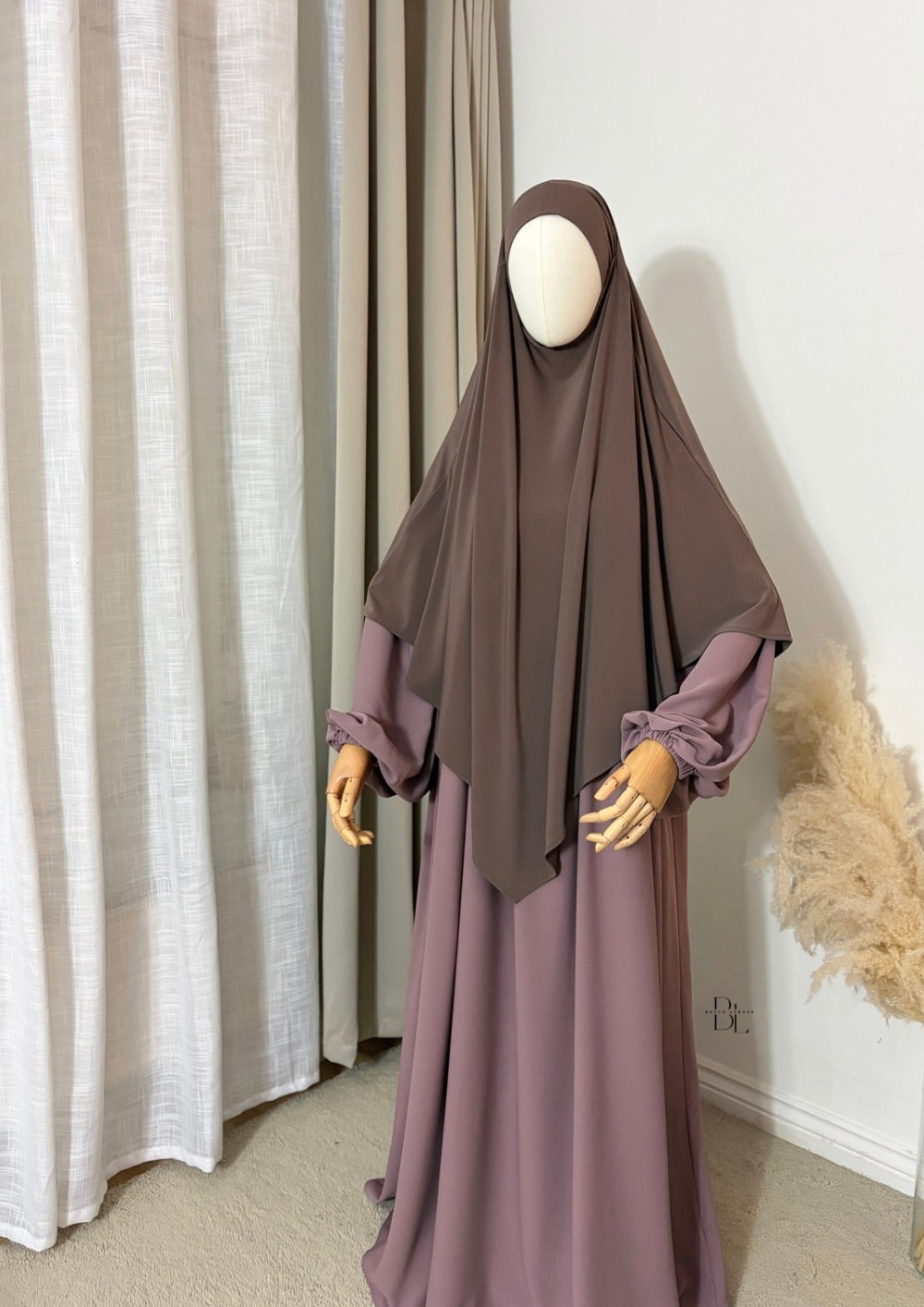 abaya-amira-medina-silk-parma-khimar-premium-jersey-pointed-old-taupe-baytu-lybass-2