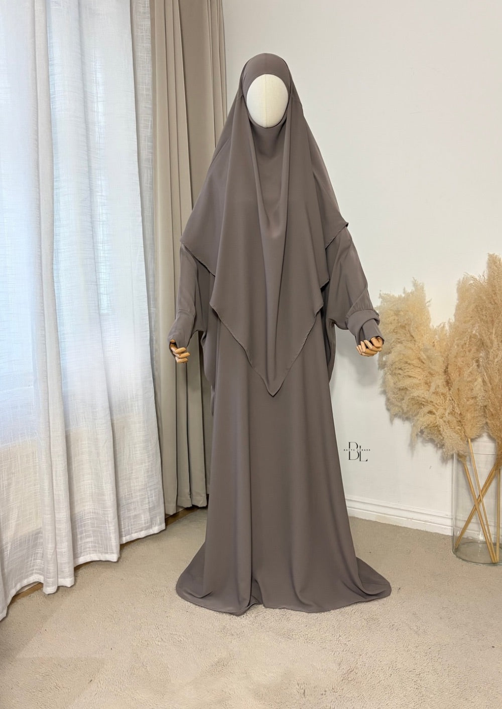 iman-set-2-pieces-abaya-butterfly-khimar-mediana-silk-taupe-baytu-lybass