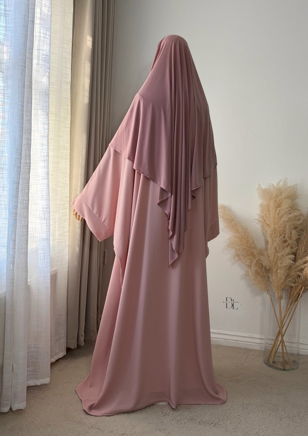 Butterfly Abaya – Premium Medina Silk