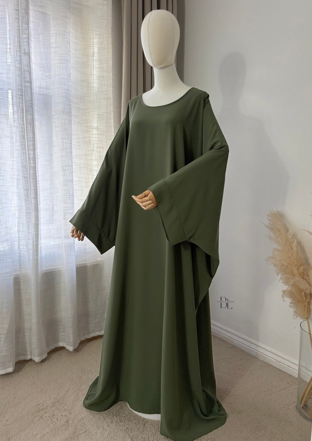 Butterfly Abaya – Premium Medina Silk