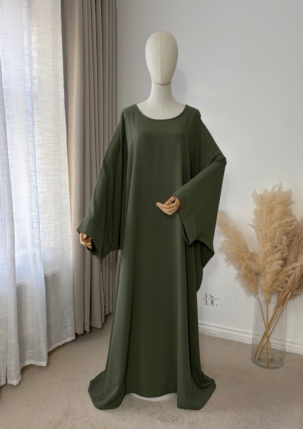 Butterfly Abaya – Premium Medina Silk