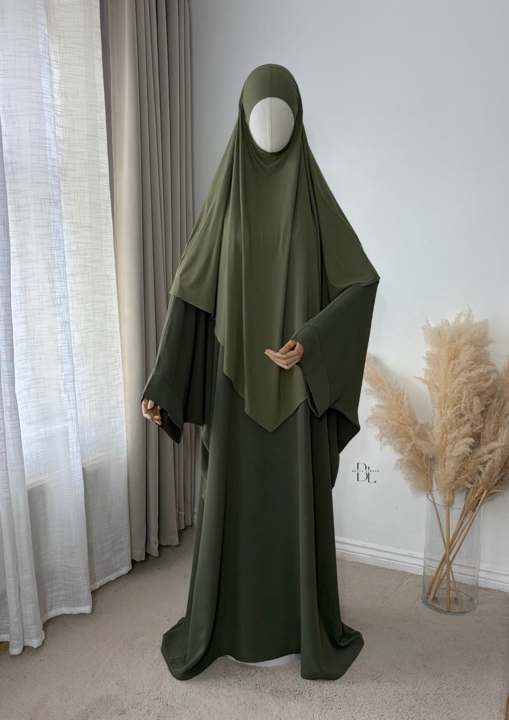 Butterfly Abaya – Premium Medina Silk