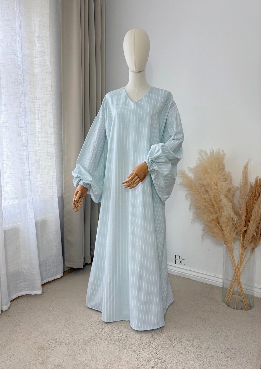 Oversized Striped Abaya with Puff Sleeves