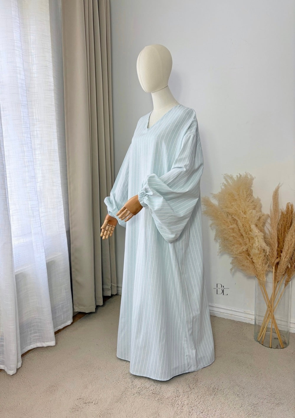 Oversized Striped Abaya with Puff Sleeves