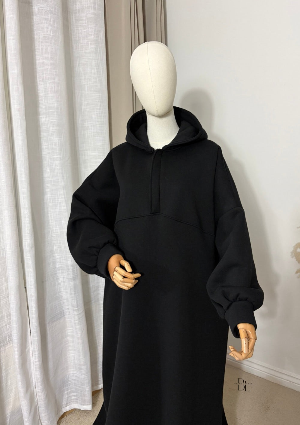 oversized-hooded-abaya-black-baytu-lybass-1
