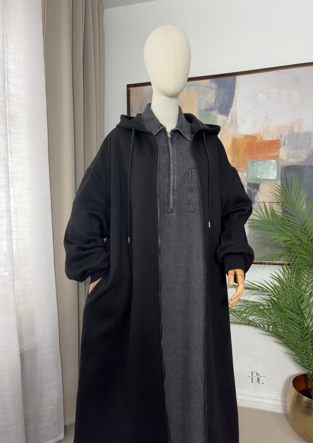 Women’s Fleece-Lined Hooded Open Abaya – Two-Way Zip Sportswear