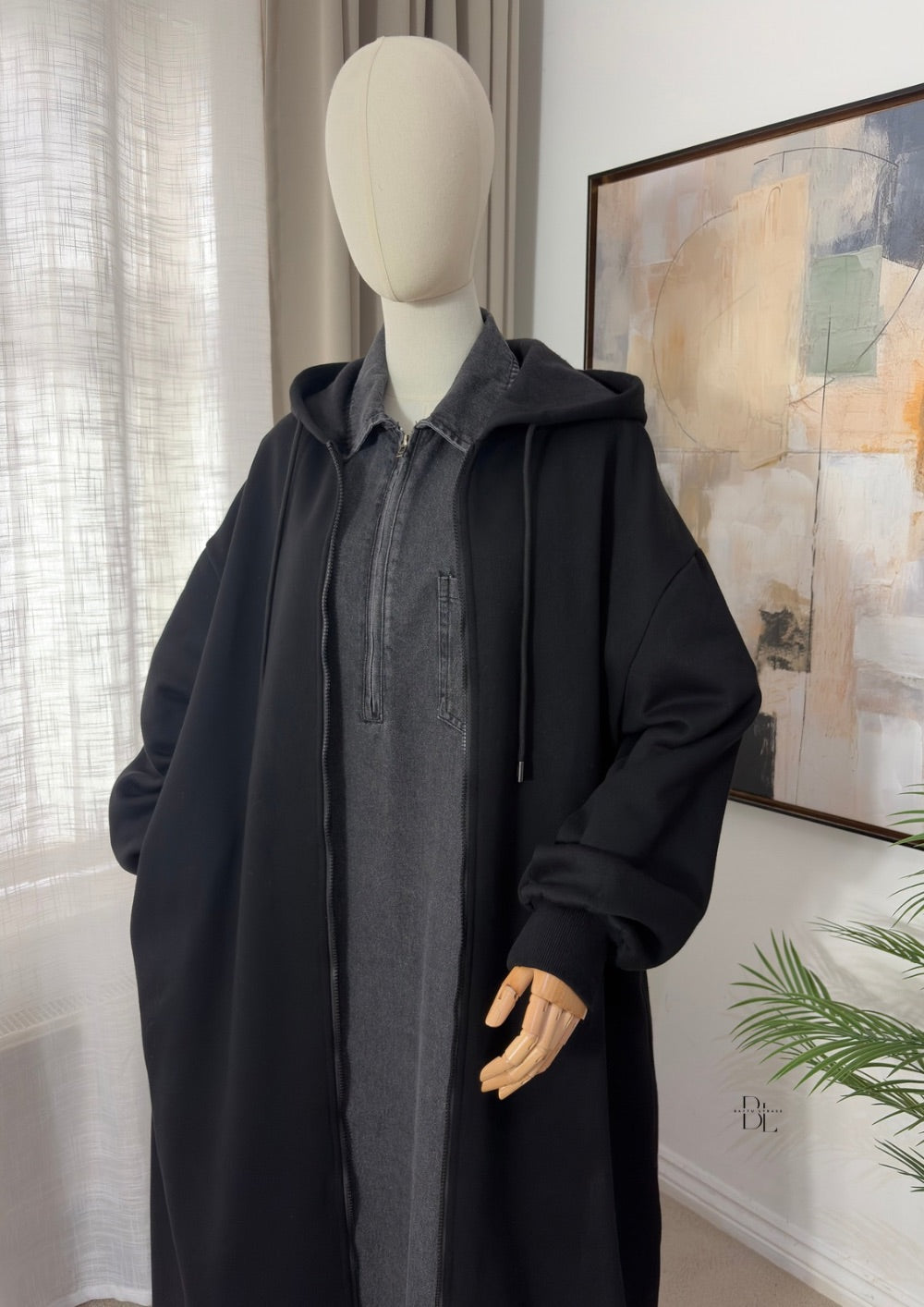 Women’s Fleece-Lined Hooded Open Abaya – Two-Way Zip Sportswear