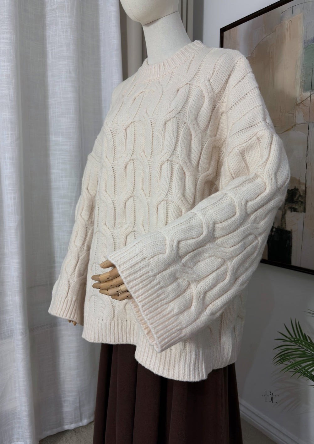 Women’s Oversized Chunky Cable Knit Jumper – Extra Warm Wide Sleeve Knit