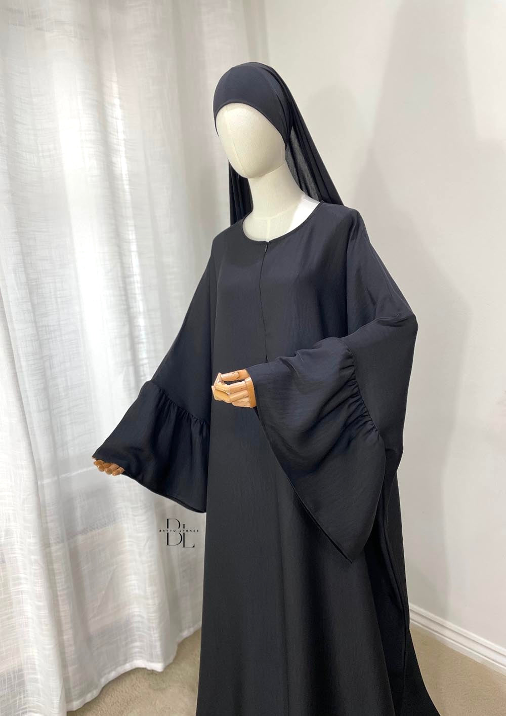 Maïssa Abaya – Premium Nida Butterfly Cut