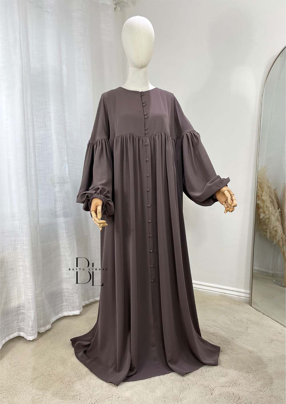 abaya-mila-medina-silk-brown-baytu-lybass-2