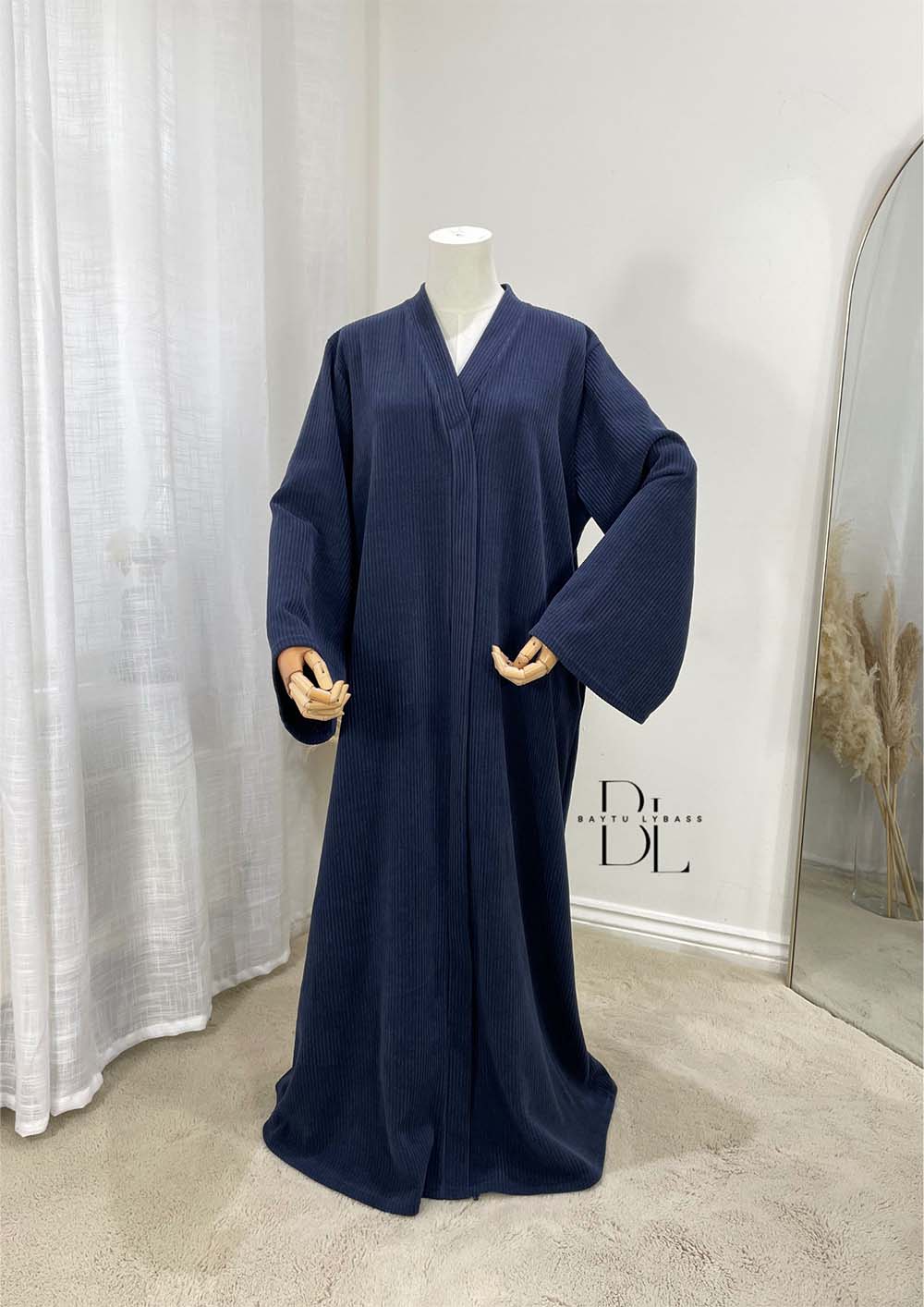 abaya-sofia-velours-cotele-bleu-marine-baytu-lybass