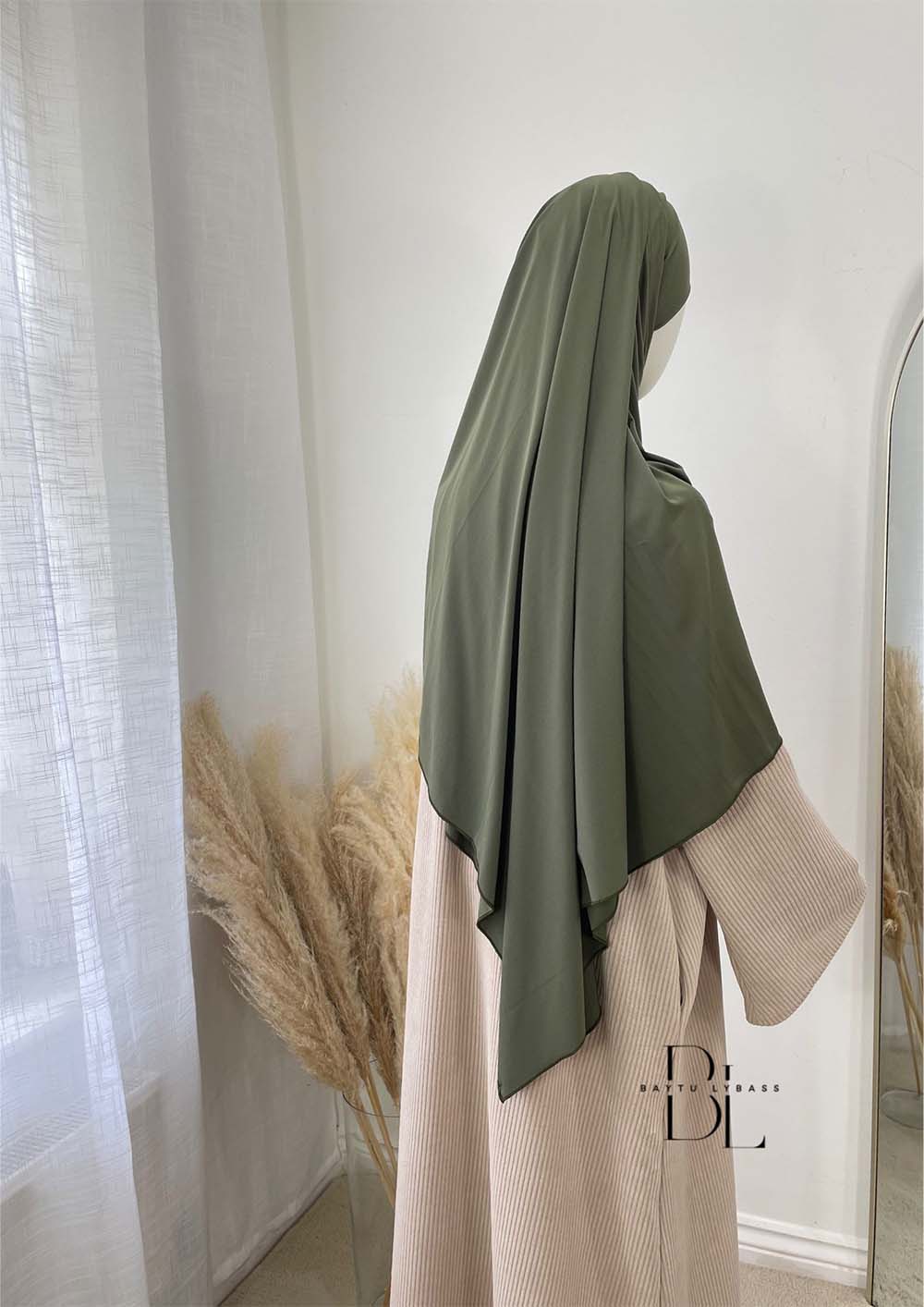 hijab-jersey-premium-pret-a-enfiler-kaki-abaya-sofia-beige-velours-cotelet-baytu-lybass-1