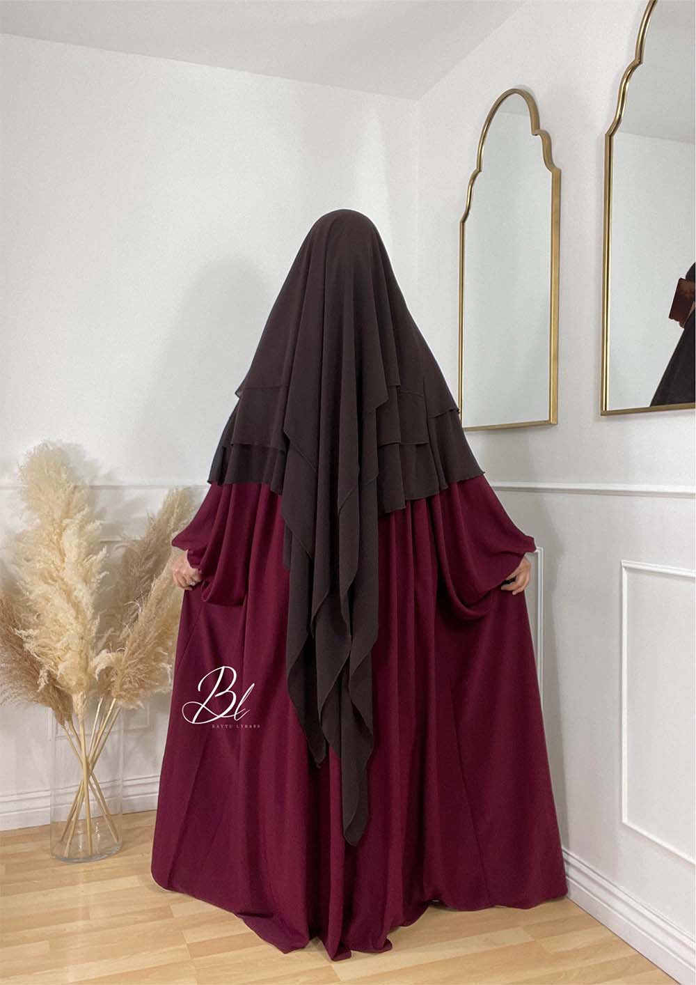 khimar-malikat-marron-fonce-3-voiles-mousseline-abaya-naia-bordeau-soie-de-medine-baytu-lybass-1