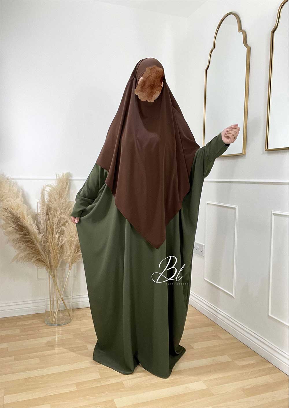 khimar-niqabi-marron-soie-de-medine-2-voiles-baytu-lybass-2