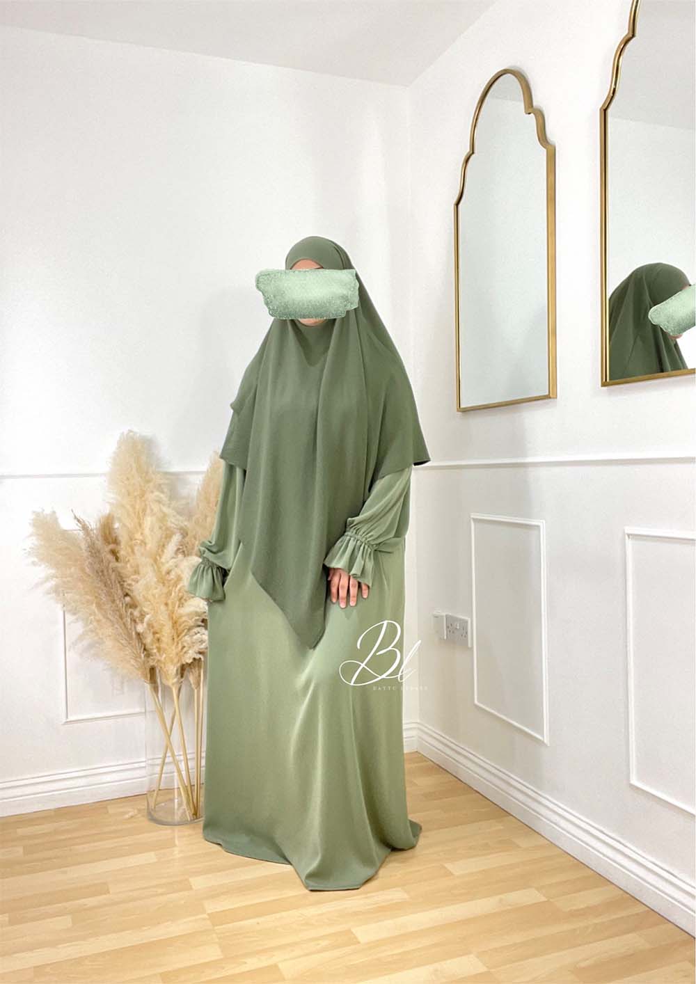 khimar-sayida-olive-2-voiles-jazz-abaya-maria-pistache-soie-de-medine-baytu-lybass-4