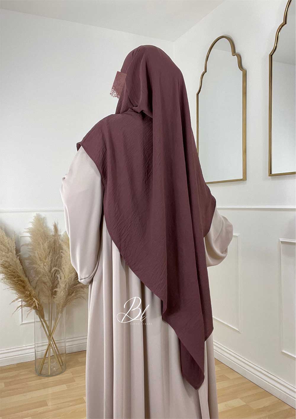 khimar-wafa-bois-de-rose-jazz-abaya-naia-creme-soie-de-medine-baytu-lybass