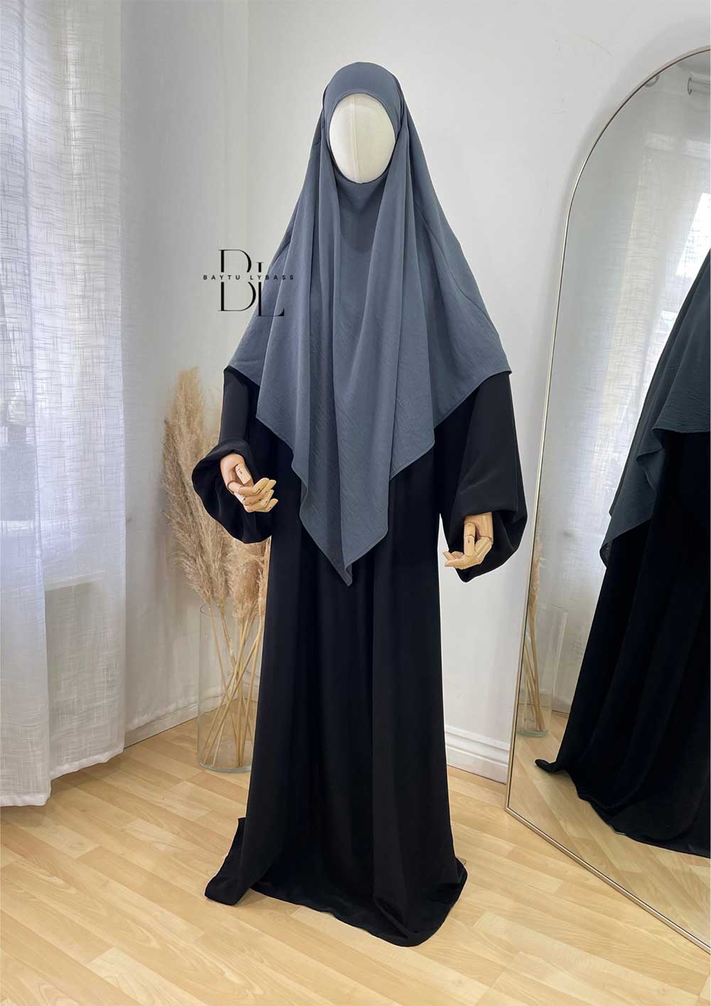 khimar-wafa-gris-fonce-jazz-abaya-mummy-dress-allaitement-noir-soie-de-medine-1