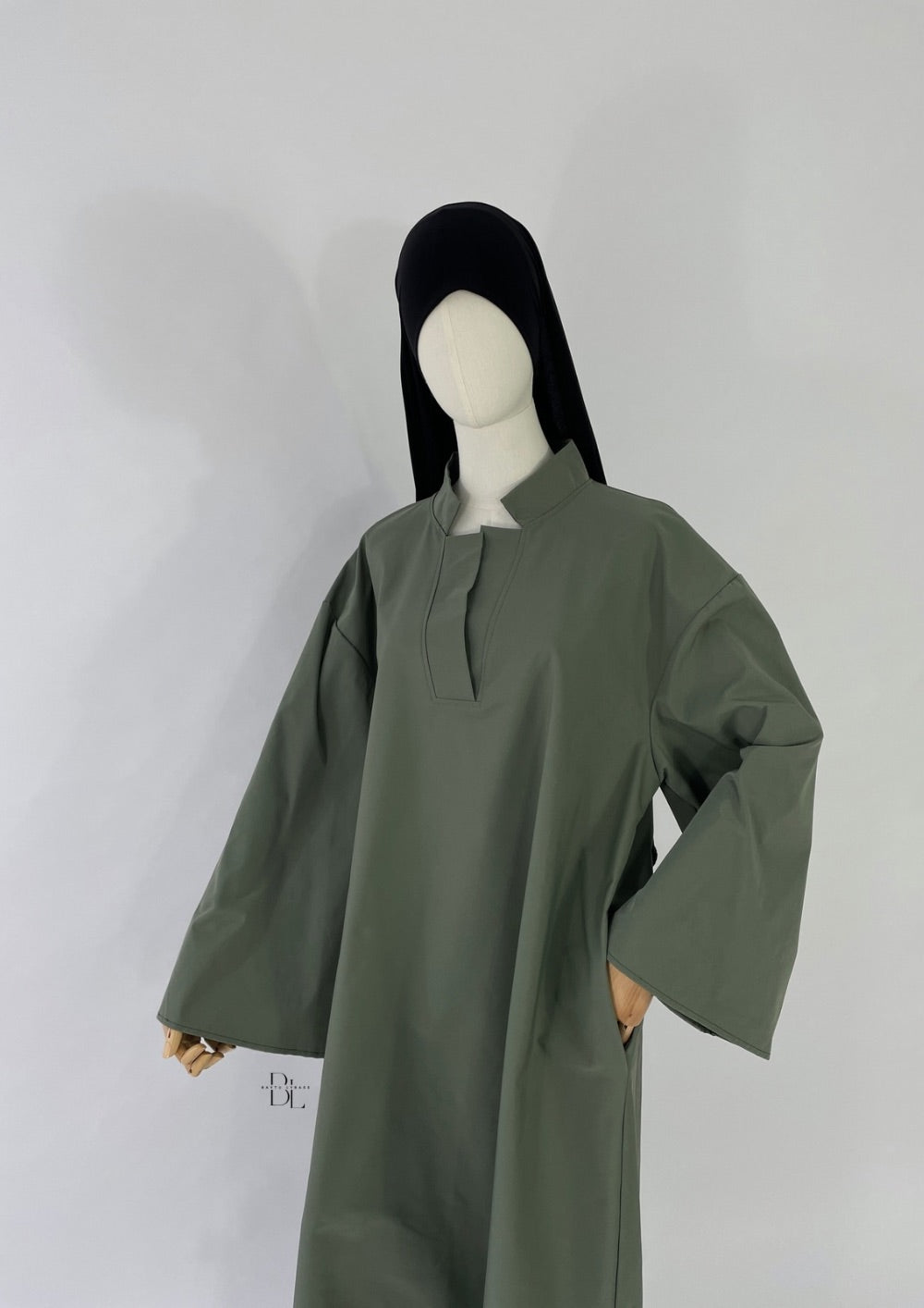 rainproof-oversized-abaya-khaki-baytu-lybass-2
