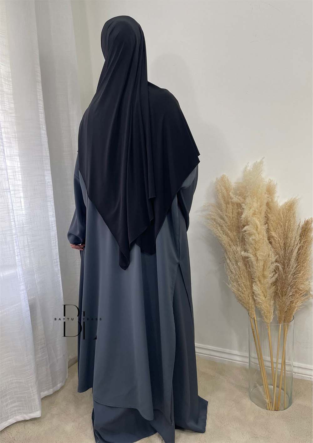 set-assia-soie-de-medine-gris-fonce-tunique-jupe-baytu-lybass-1