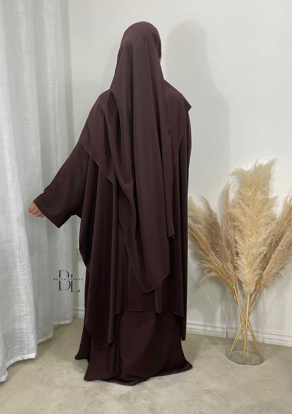 set-saoudien-ensemble-3-pieces-tunique-jupe-hijab-soie-de-medine-chocolat-baytu-lybass