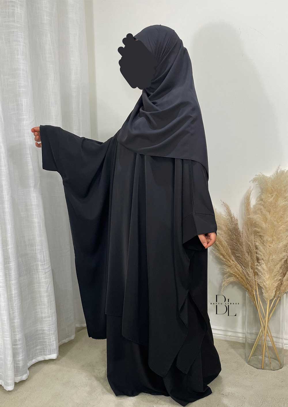 set-saoudien-noir-soie-de-medine-3-pieces-tunique-hijab-jupe-baytu-lybass