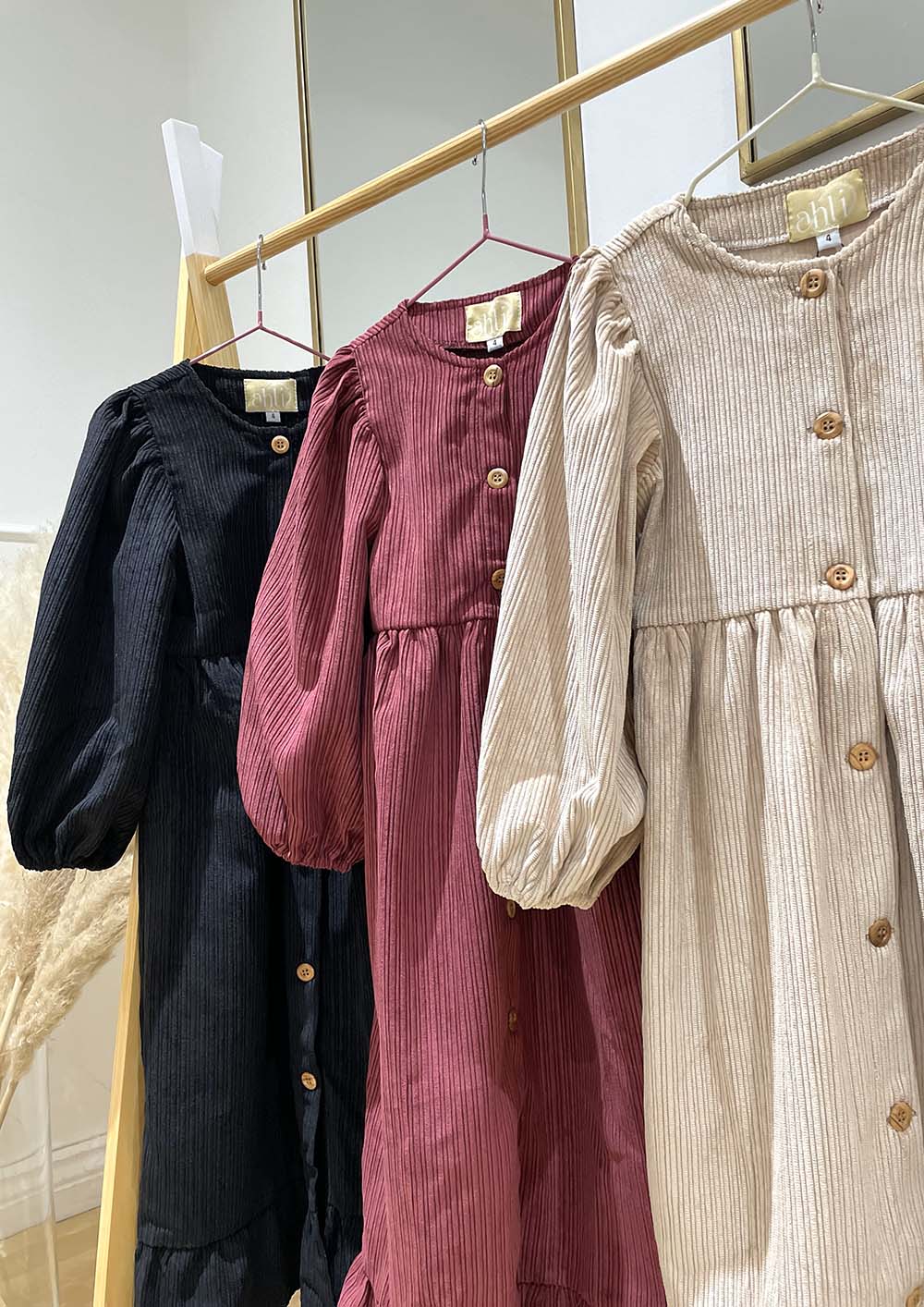 warda-dress-robe-fille-beige-clair-bordeau-noir-velour-baytu-lybass-1