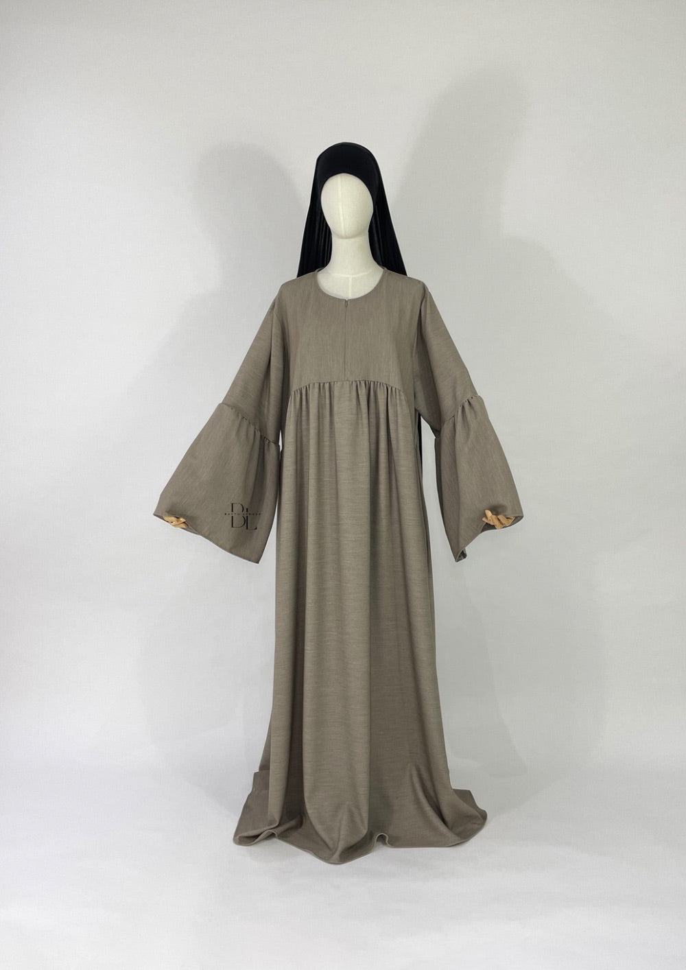 warm-abaya-taupe-baytu-lybassJPG