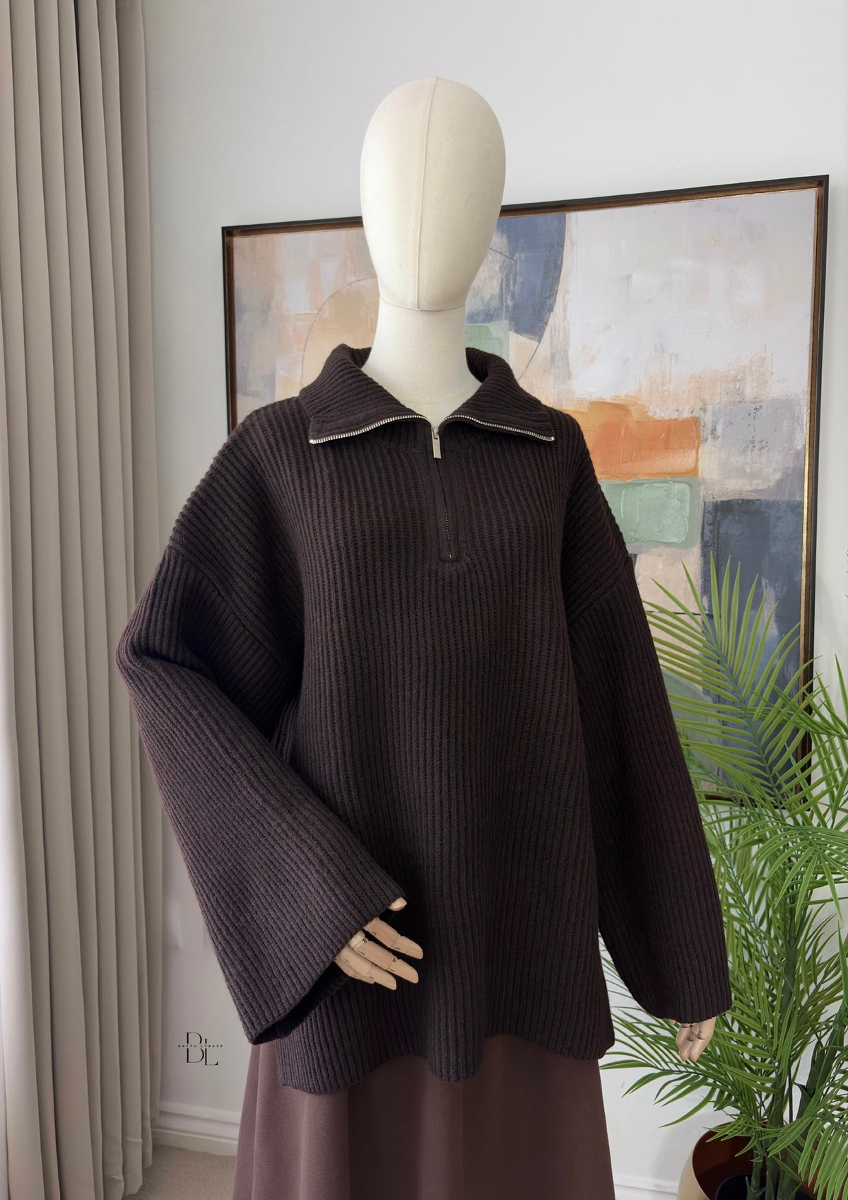 Oversized Ribbed Zip-Neck Jumper