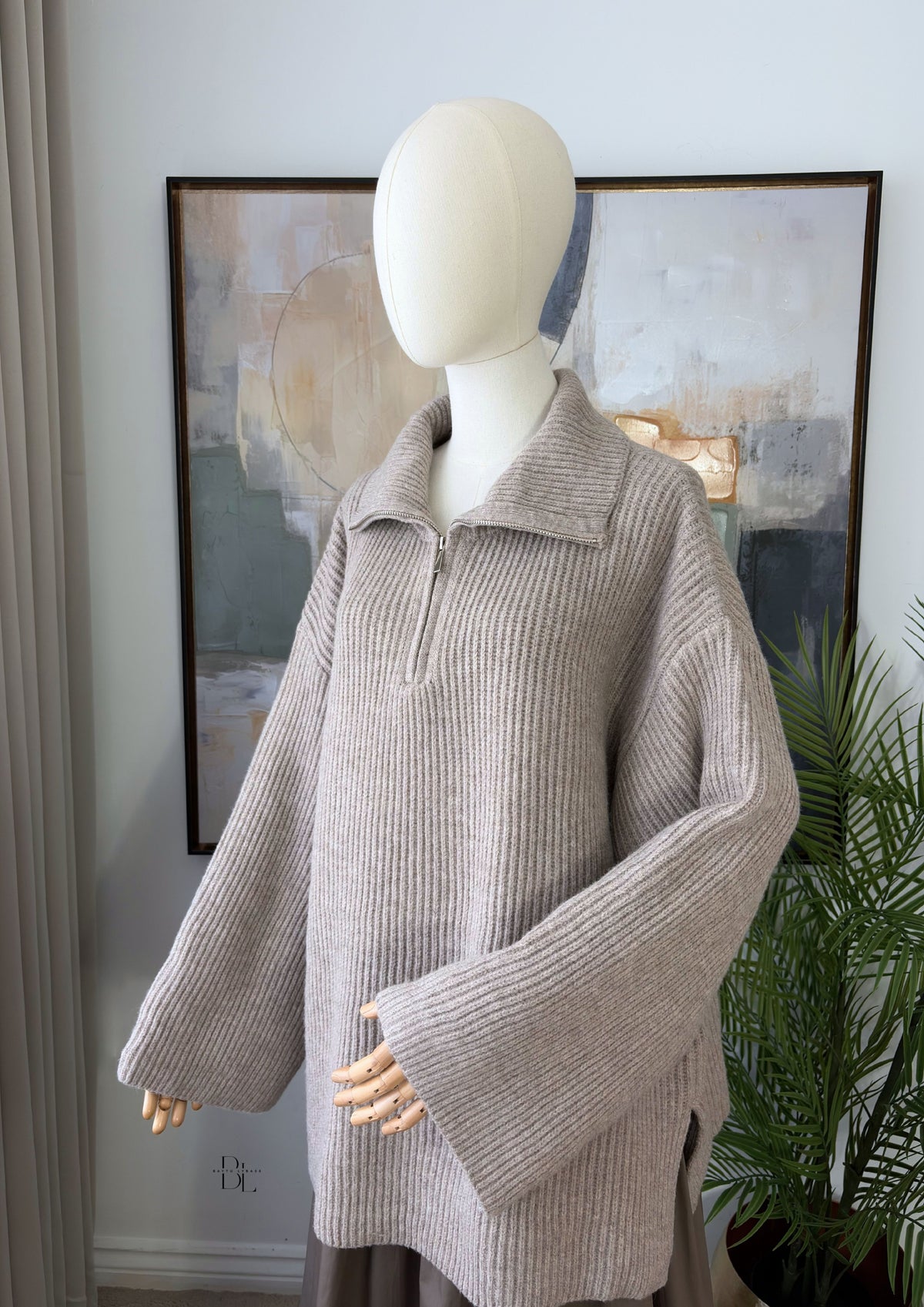 Oversized Ribbed Zip-Neck Jumper