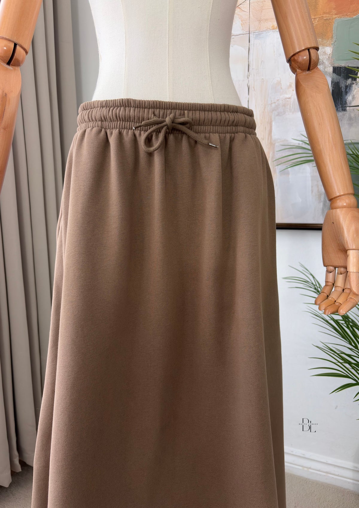 Premium Fleece-Lined A-Line Maxi Skirt – Warm Modest Sportswear