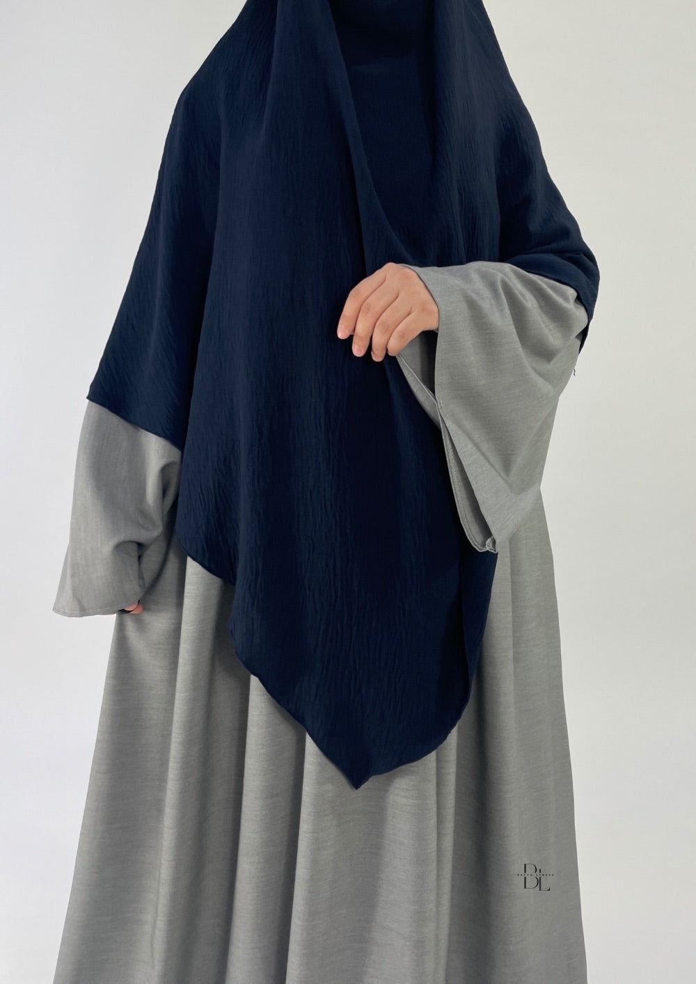 warm-abaya-grey-yasmin-khimar-navy-baytu-lybassJPG