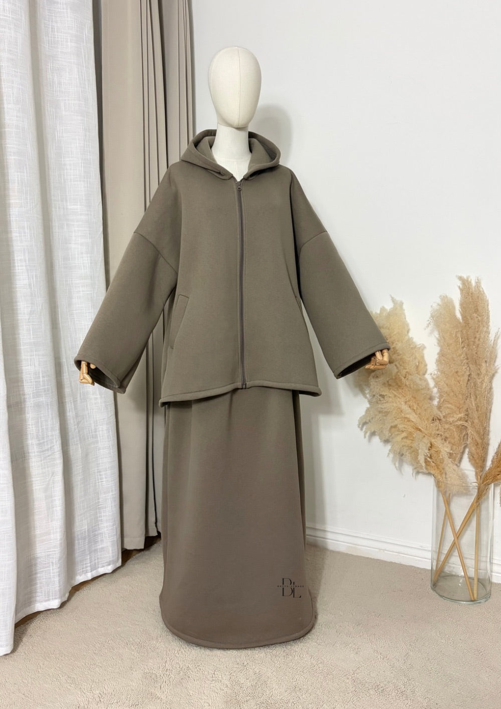 oversized-hooded-set-taupe-baytu-lybass-1