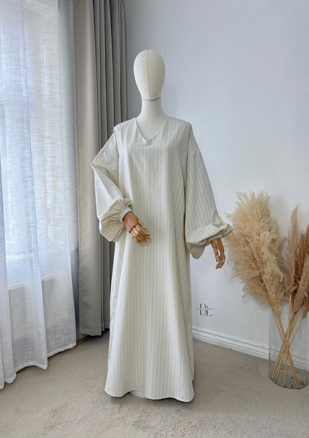 Oversized Striped Abaya with Puff Sleeves