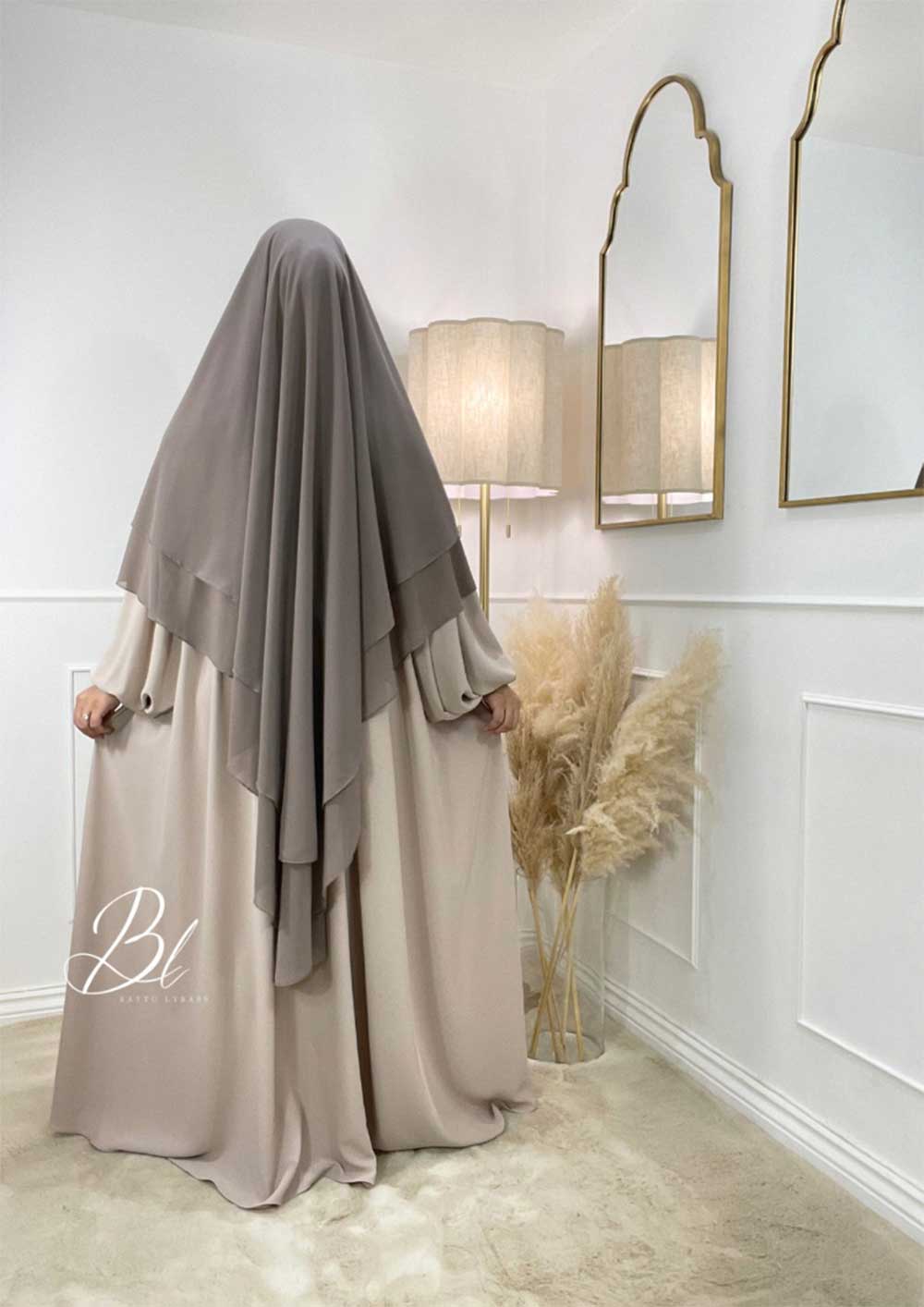 abaya-amira-creme-soie-de-medine-baytu-lybass.