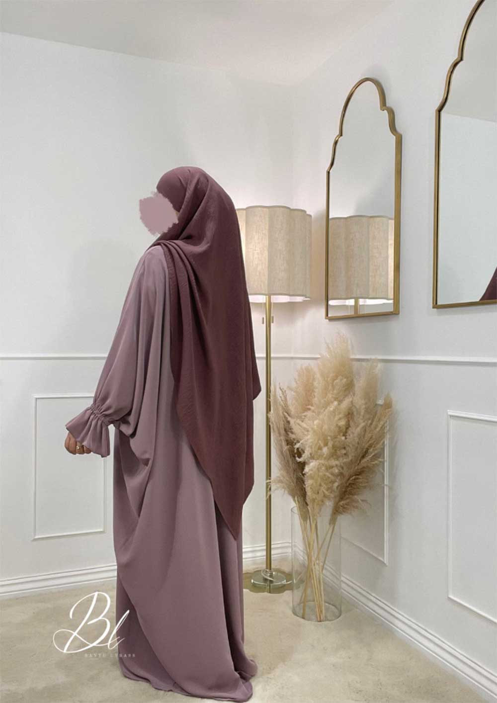 abaya-butterfly-parme-soie-de-medine-khimar-wafa-bois-de-rose-jazz-1-baytu-lybass