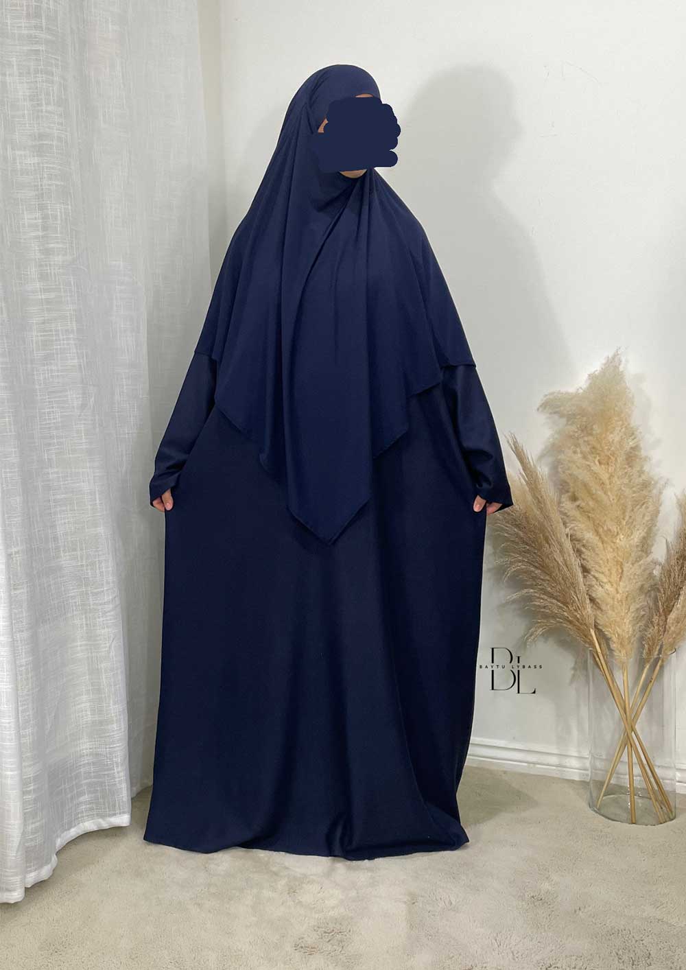 abaya-comfy-bleu-marine-style-sport-khimar-jersey-premium-bleu-marine-baytu-lybass
