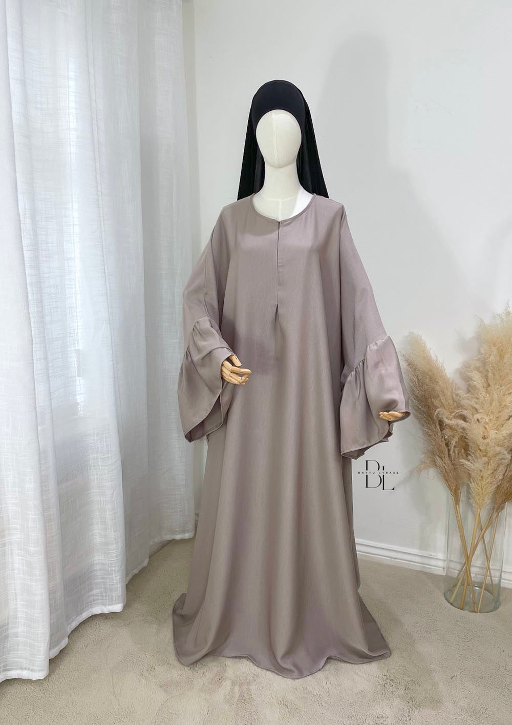 abaya-maissa-nidha-premium-taupe-allaitement-baytu-lybass-1