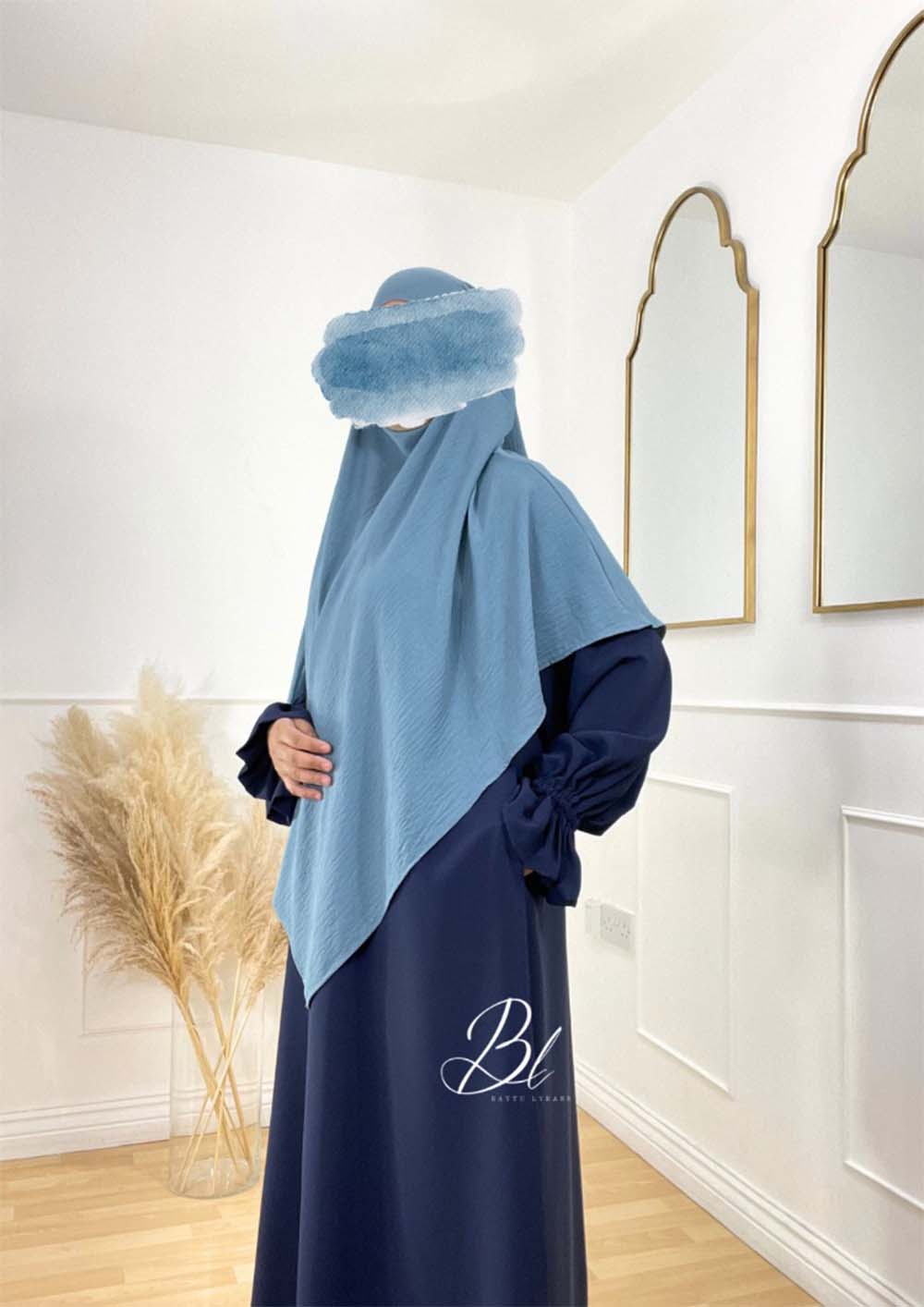 abaya-maria-soie-de-medine-bleu-marine-khimar-wafa-bleu-jeans-jazz-baytu-lybass