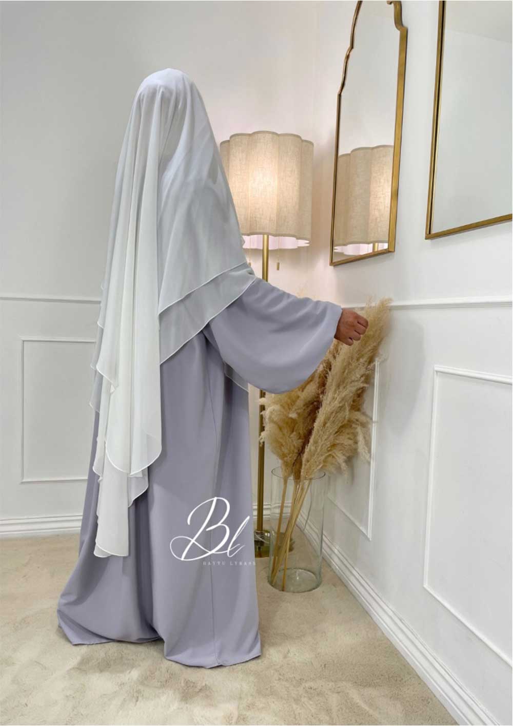 abaya-mummy-dress-gris-clair-details-allaitement-baytu-lybass-5