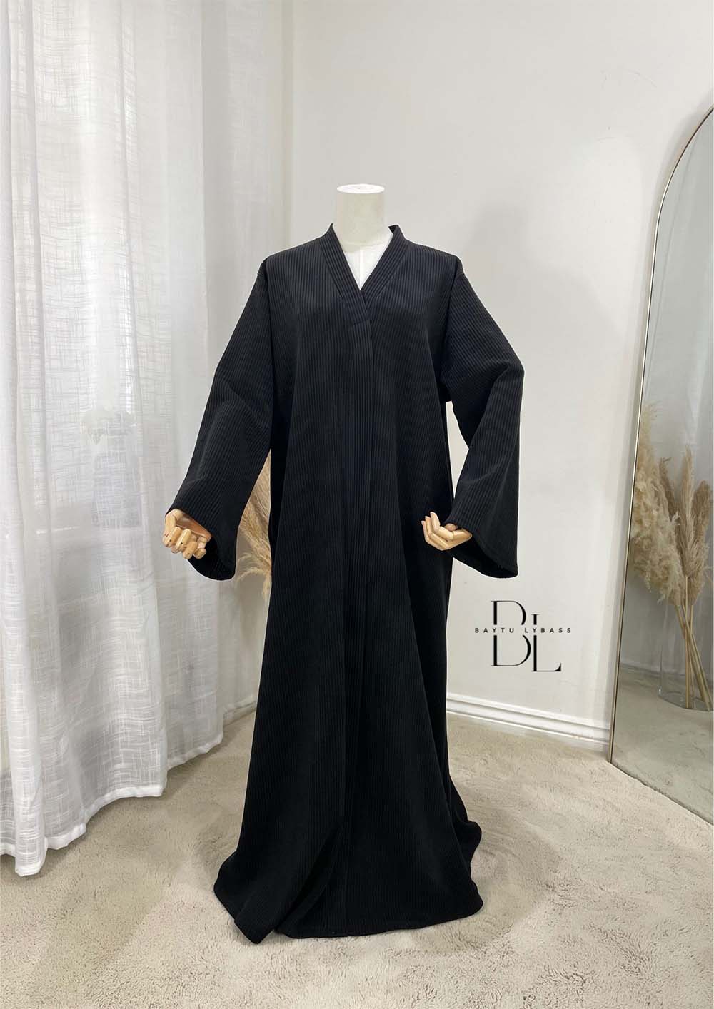 abaya-sofia-velours-cotele-noir-baytu-lybass