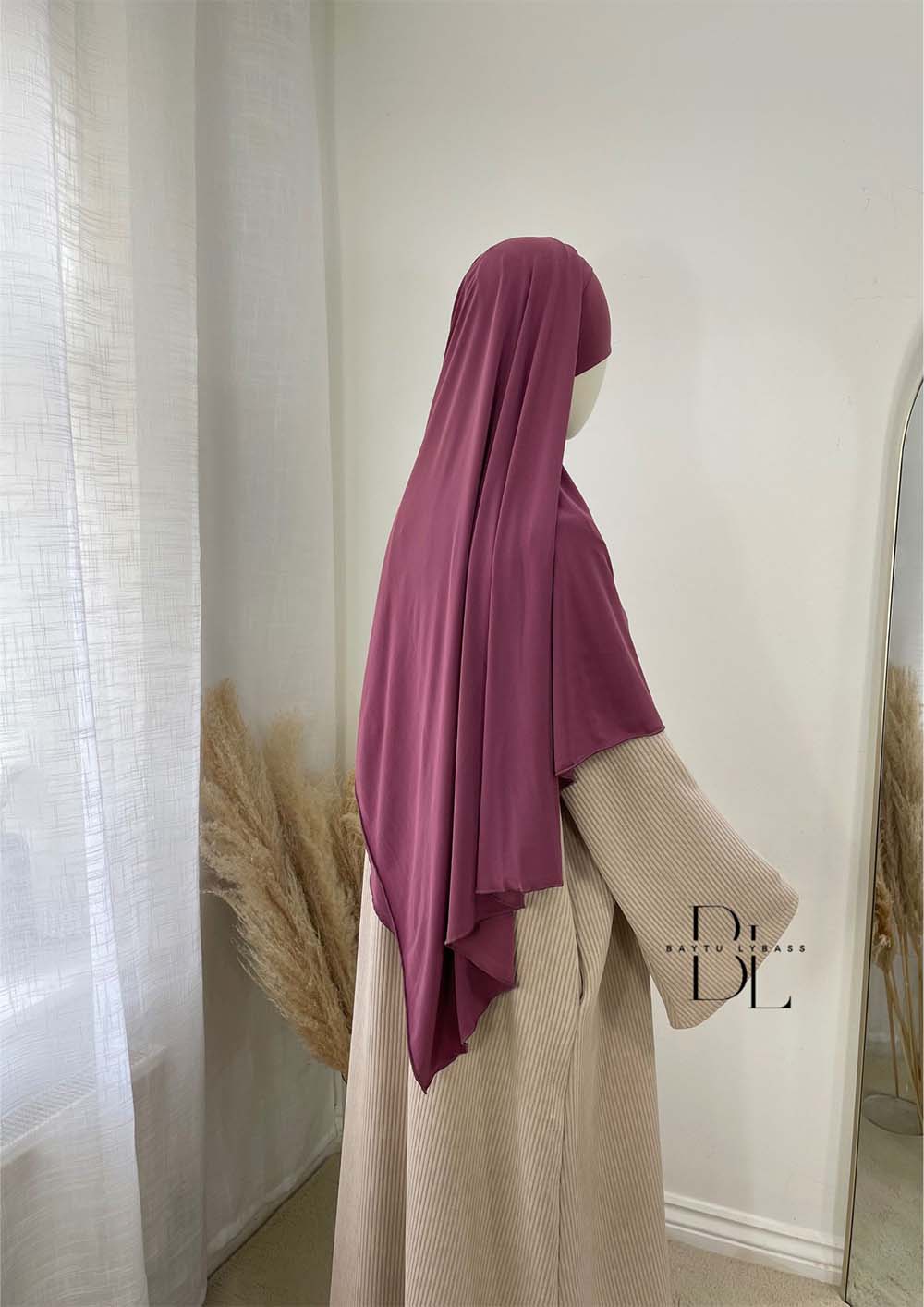 hijab-jersey-premium-pret-a-enfiler-bois-de-rose-abaya-sofia-beige-velours-cotelet-baytu-lybass-1
