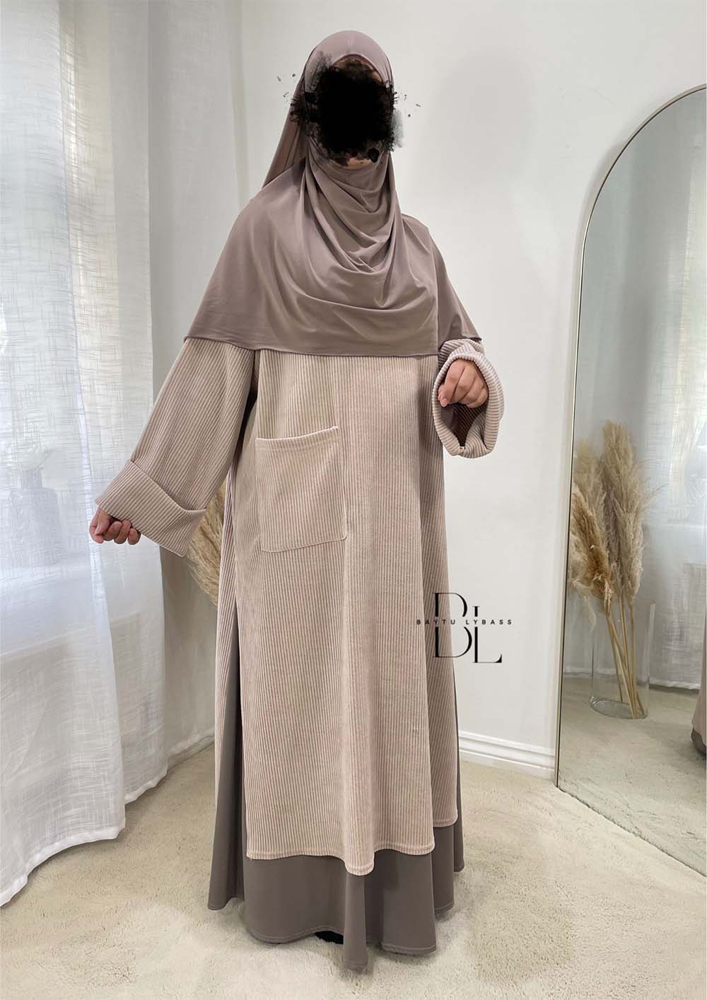 hijab-jersey-premium-pret-a-enfiler-taupe-tunic-velevet-beige-velours-cotelet-baytu-lybass-1