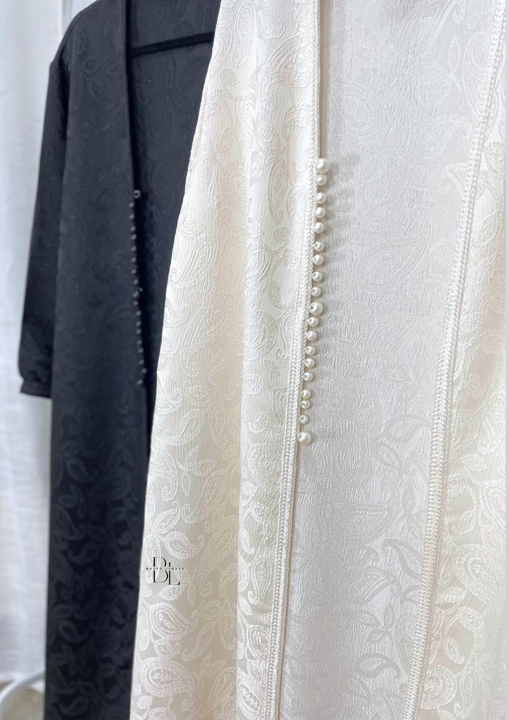 kaftan-perle-creme-noir-details-baytu-lybass