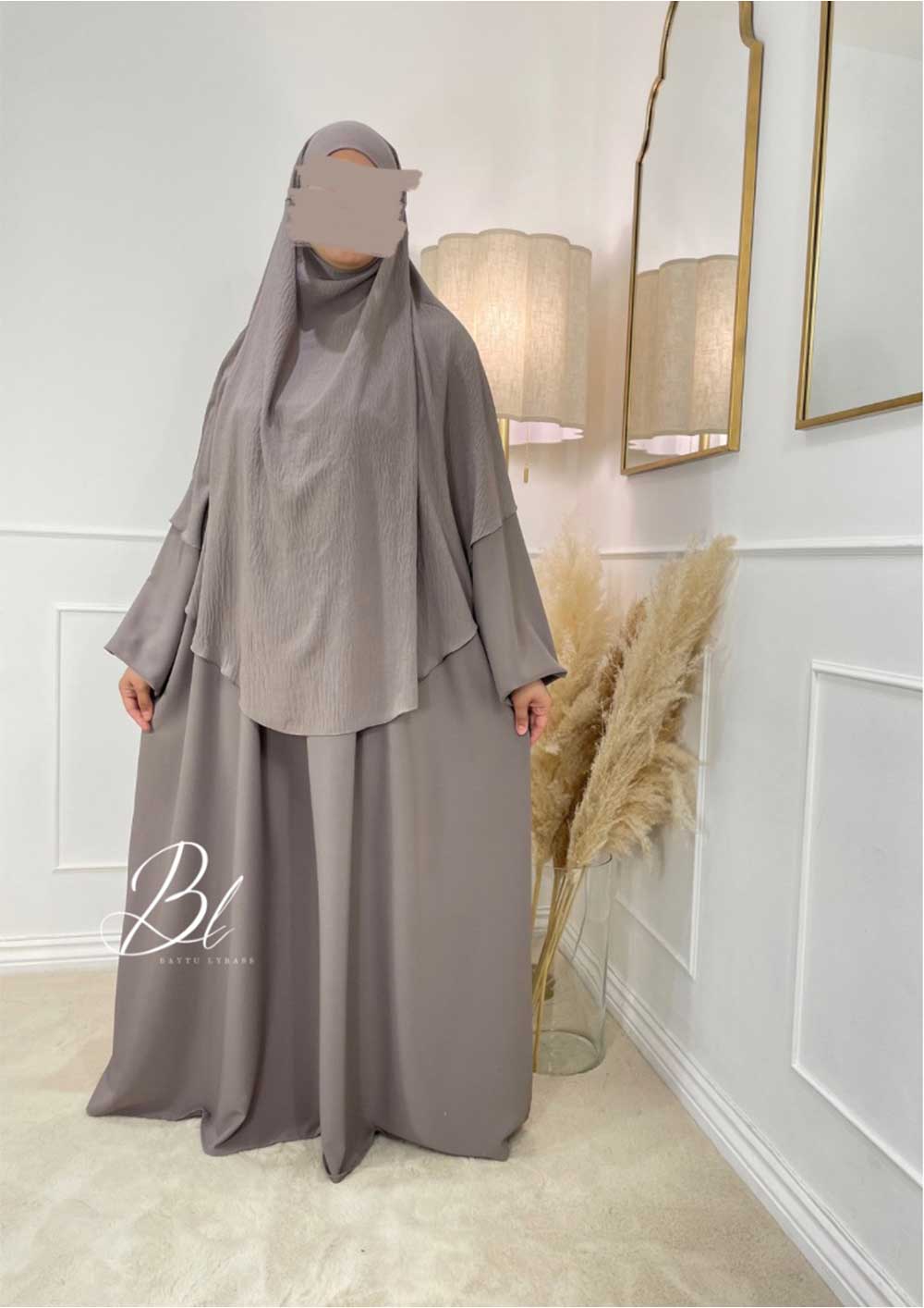 khimar-sana-taupe-abaya-allaitement-taupe-en-soie-de-medine-baytu-lybass-1