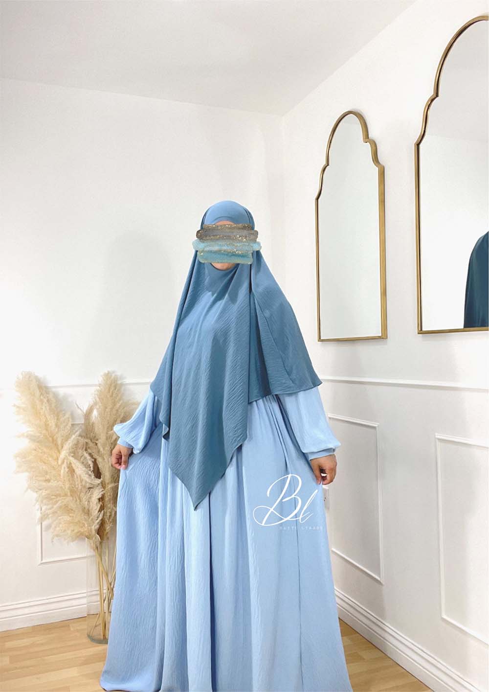 khimar-wafa-bleu-jeans-jazz-abaya-maya-bleu-ciel-allaitement-jazz-baytu-lybass-6